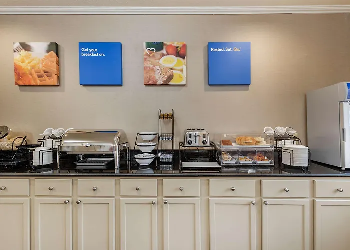 Comfort - Quad Cities Hotel 3*