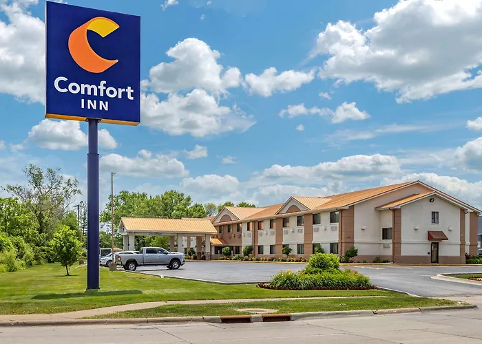 Comfort - Quad Cities 3*