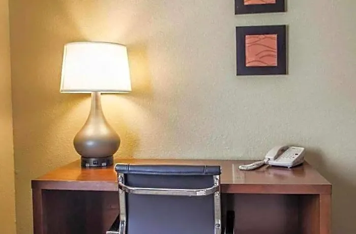 Hotel Comfort - Quad Cities Moline