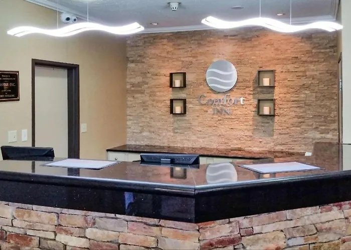 Comfort - Quad Cities Hotel 3*