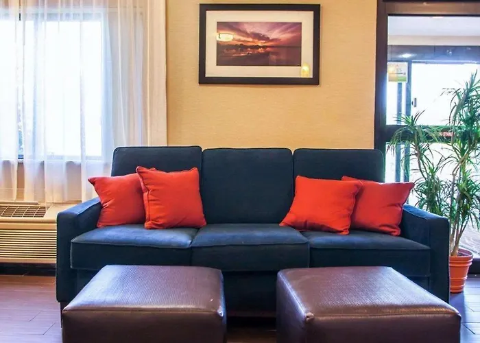 Comfort - Quad Cities Hotel 3*