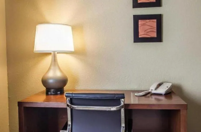 Comfort - Quad Cities 3*